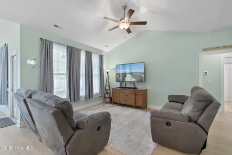514 Greenmoss Road Southport NC 28461