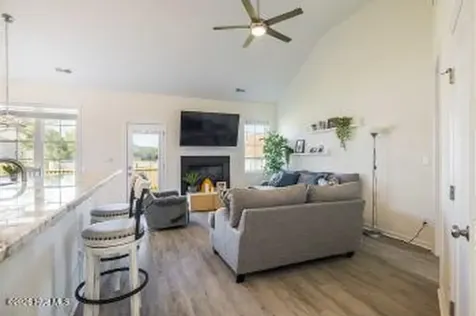 305 Broadleaf Drive Jacksonville NC 28546