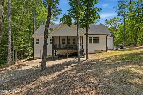 361 Thimbleberry Drive Vass NC 28394
