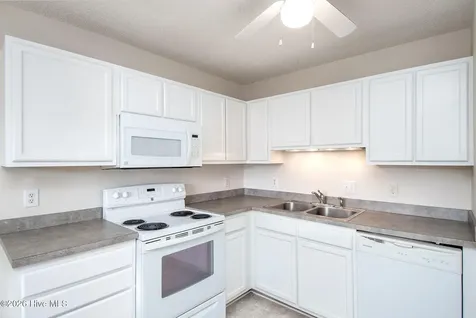 1603 Courtyard East Beaufort NC 28516