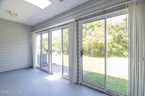 1603 Courtyard East Beaufort NC 28516