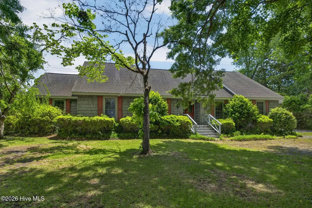 222 Greenwich Lane Wilmington NC 28409