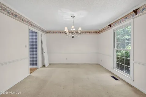 222 Greenwich Lane Wilmington NC 28409
