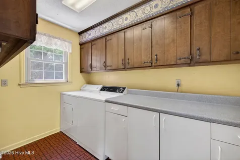 222 Greenwich Lane Wilmington NC 28409