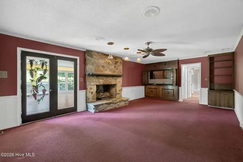 222 Greenwich Lane Wilmington NC 28409