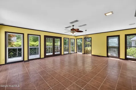 222 Greenwich Lane Wilmington NC 28409