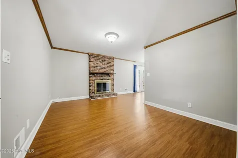 3316 Chalmers Drive Wilmington NC 28409