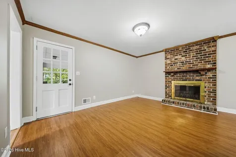 3316 Chalmers Drive Wilmington NC 28409
