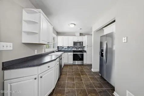 3316 Chalmers Drive Wilmington NC 28409