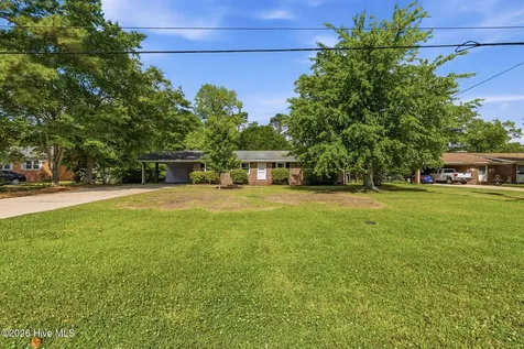 3316 Chalmers Drive Wilmington NC 28409