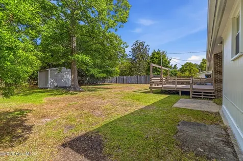 3316 Chalmers Drive Wilmington NC 28409