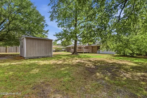 3316 Chalmers Drive Wilmington NC 28409