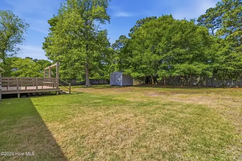 3316 Chalmers Drive Wilmington NC 28409