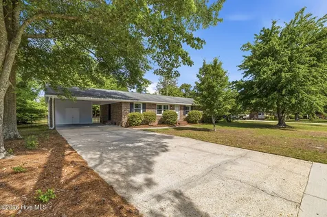 3316 Chalmers Drive Wilmington NC 28409