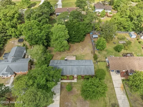 3316 Chalmers Drive Wilmington NC 28409