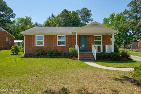 207 Centre Street Tarboro NC 27886