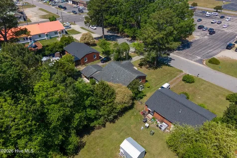 207 Centre Street Tarboro NC 27886