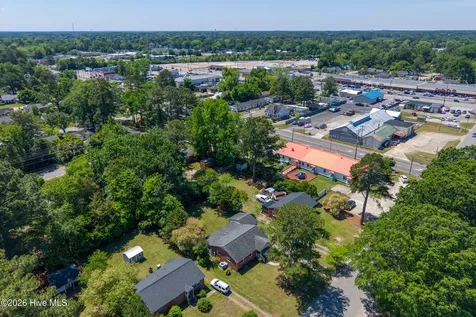 207 Centre Street Tarboro NC 27886