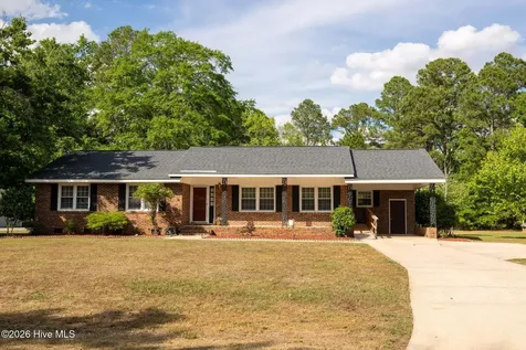 1506 Patsy Lane Laurinburg NC 28352