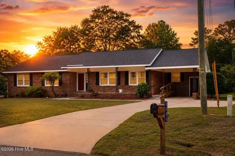 1506 Patsy Lane Laurinburg NC 28352