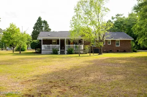 1506 Patsy Lane Laurinburg NC 28352