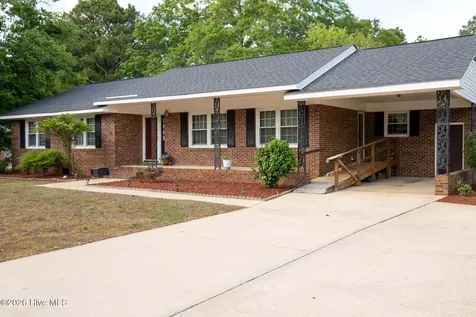 1506 Patsy Lane Laurinburg NC 28352