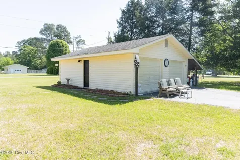 93 Gibson Dairy Road Elizabethtown NC 28337