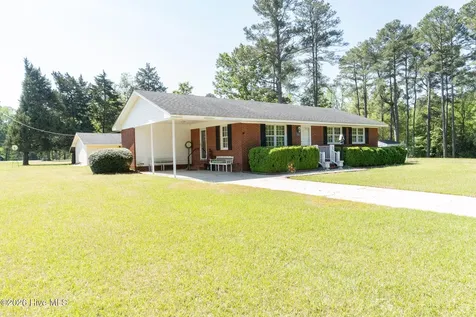 93 Gibson Dairy Road Elizabethtown NC 28337