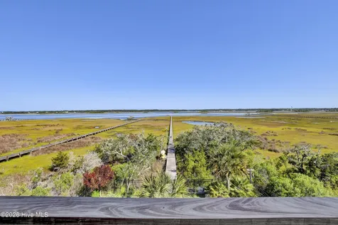 1207 S Topsail Drive Surf City NC 28445