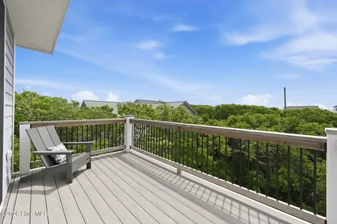 1207 S Topsail Drive Surf City NC 28445