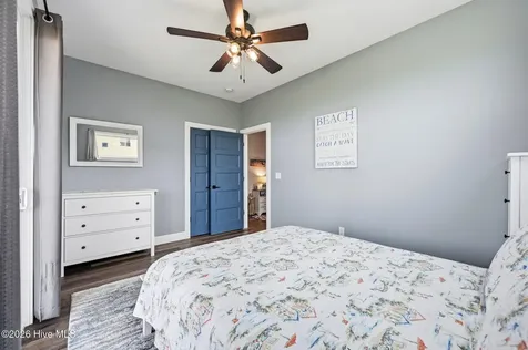 1207 S Topsail Drive Surf City NC 28445