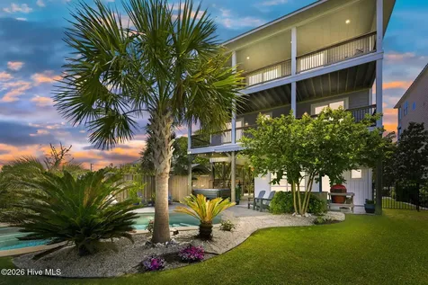 1207 S Topsail Drive Surf City NC 28445