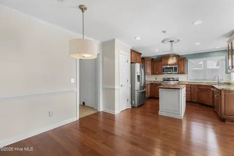 1936 Prestwick Lane Wilmington NC 28405