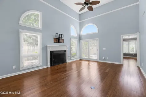 1936 Prestwick Lane Wilmington NC 28405