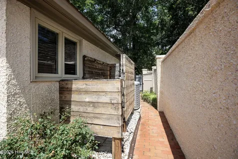 1936 Prestwick Lane Wilmington NC 28405