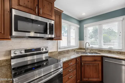 1936 Prestwick Lane Wilmington NC 28405