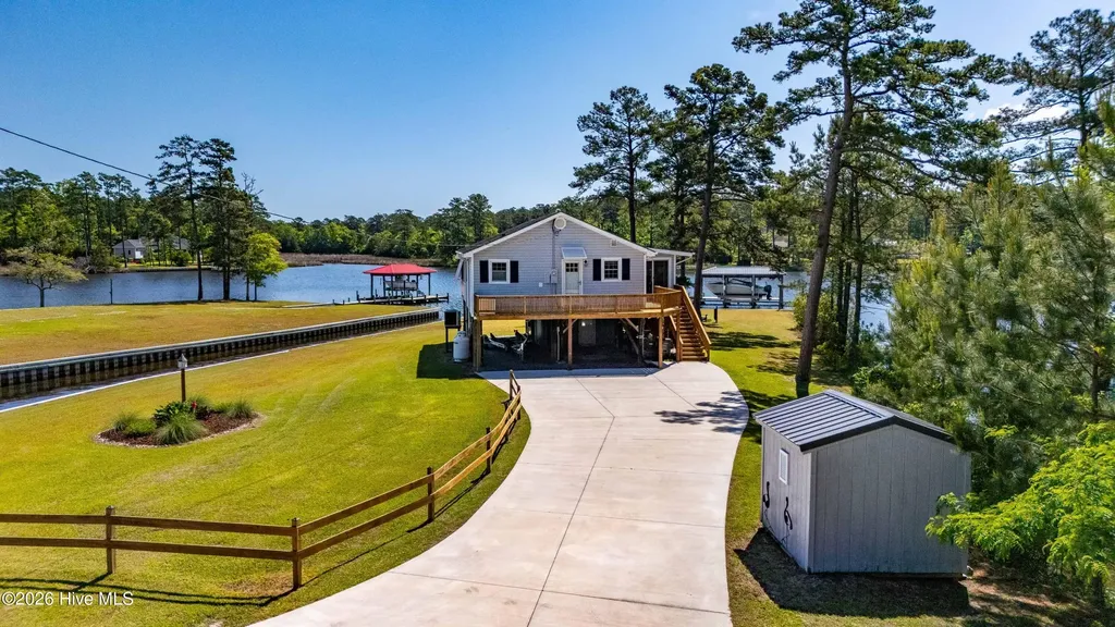 247 Jane Lane Oriental NC 28571
