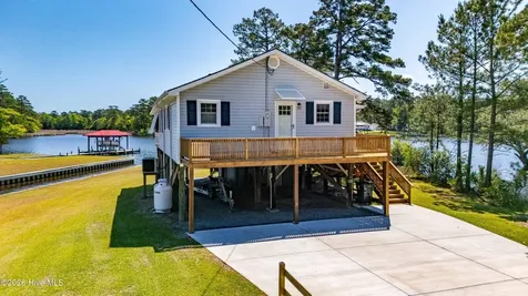 247 Jane Lane Oriental NC 28571