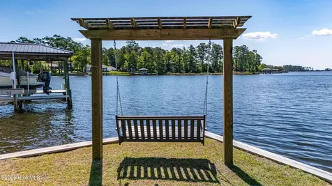 247 Jane Lane Oriental NC 28571