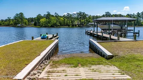 247 Jane Lane Oriental NC 28571