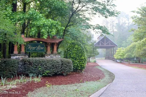136 Sugar Maple Court Wallace NC 28466