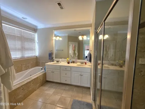 415 Honeysuckle Court Greenville NC 27834