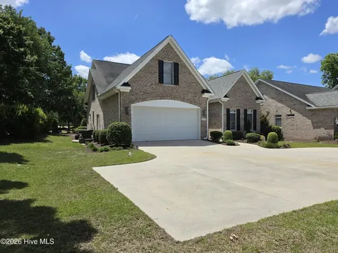 415 Honeysuckle Court Greenville NC 27834