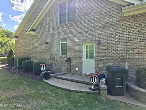 415 Honeysuckle Court Greenville NC 27834