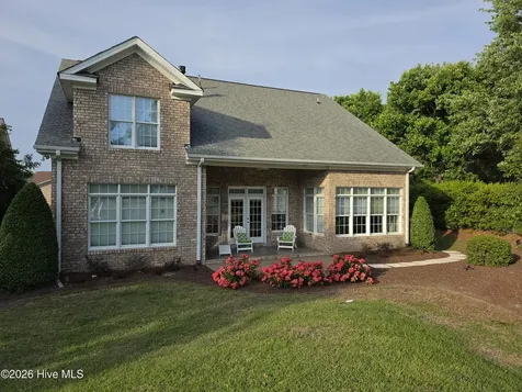 415 Honeysuckle Court Greenville NC 27834