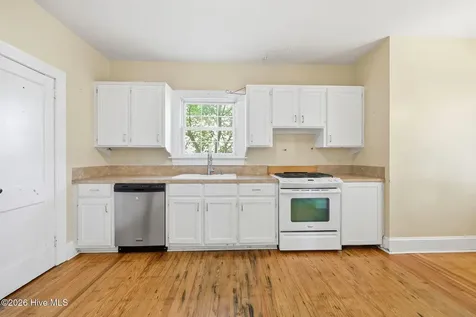 219 Blount Street Winterville NC 28590