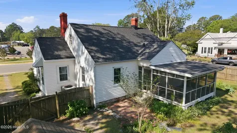219 Blount Street Winterville NC 28590