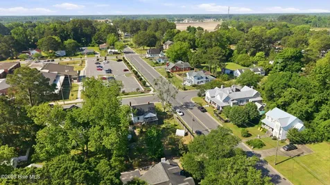 219 Blount Street Winterville NC 28590