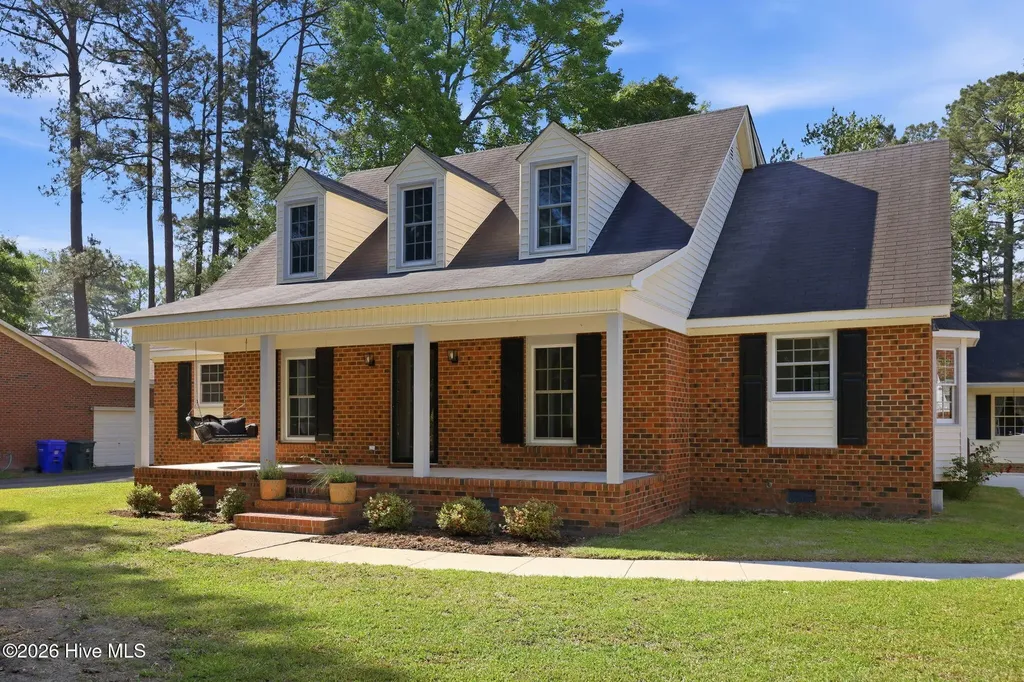 405 Cedarhurst Road Greenville NC 27834