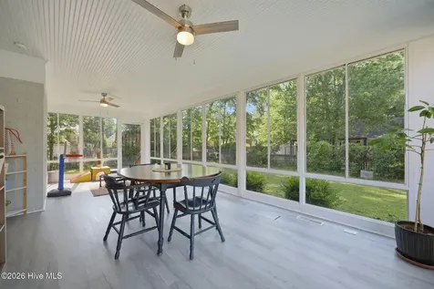 405 Cedarhurst Road Greenville NC 27834